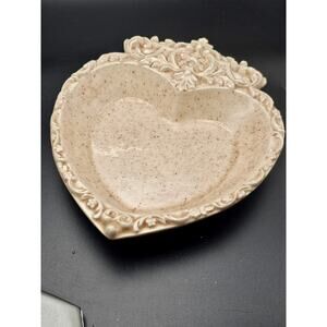 Ceramic decorative heart-shaped trinket dish crown